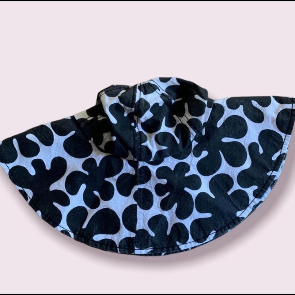 Cow print hat - Picture 4 of 4